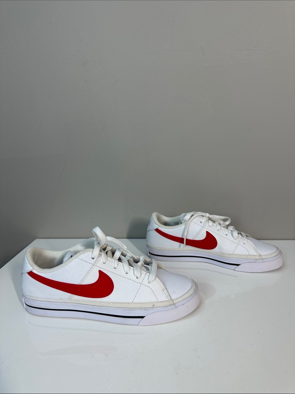 Nike Womens Court Legacy White University Red Leather Size 7.5 - Picture 2 of 15